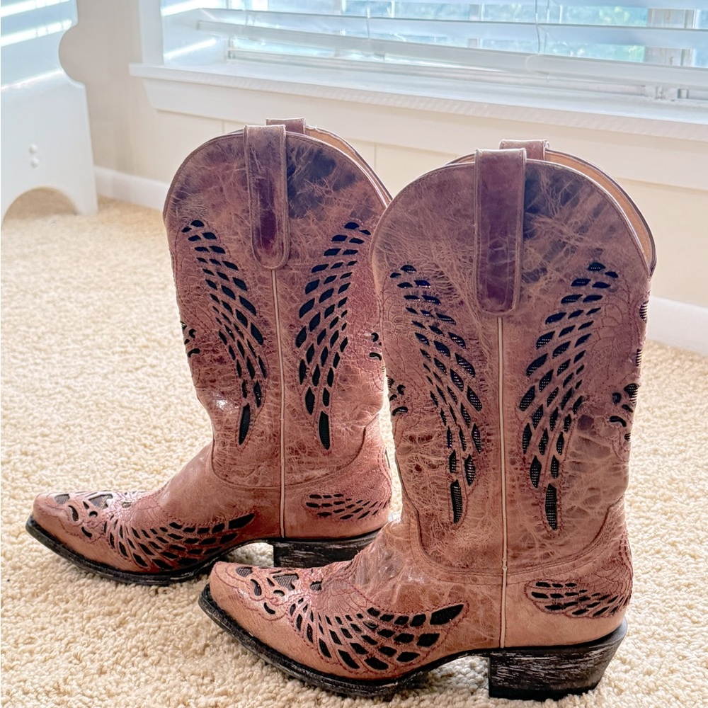 Cavender’s Brand Boots. NEVER WORN. do not have tags. Very Comfy! Size 8 & 1/2